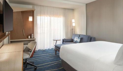 King Room with Balcony or Patio