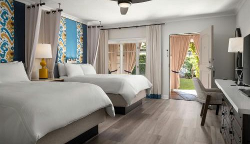 Guest Room with Two Double Beds