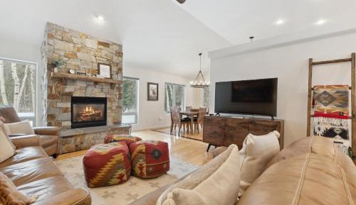 Three-Bedroom Vacation Home 