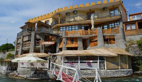 Deluxe Double or Twin Room with River View