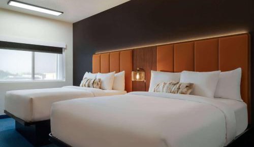 Queen Room with Two Queen Beds - Non-Smoking