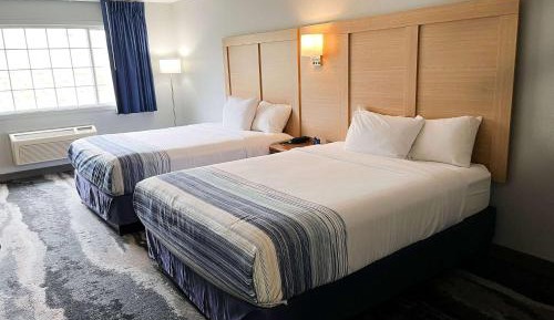 Queen Room with Two Queen Beds and Kitchenette - Non-Smoking