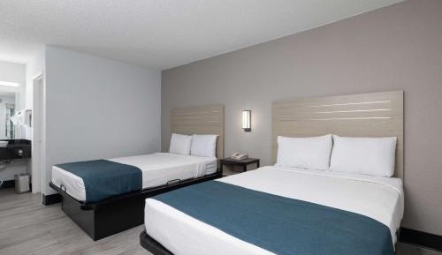 Economy Quadruple Room