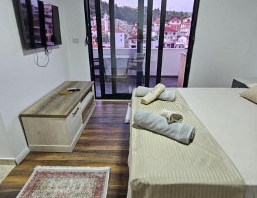 Apartment with City View