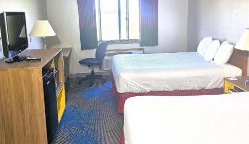 Queen Room with Two Queen Beds - Non-Smoking