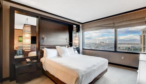 Superior King Suite