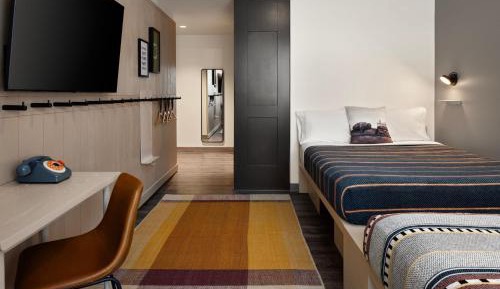 Queen Room with Two Queen Beds and Bathtub - Mobility Access