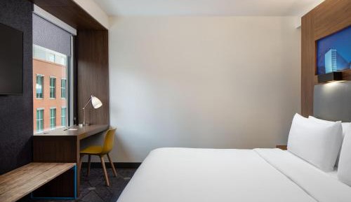 Guest Room, 1 King