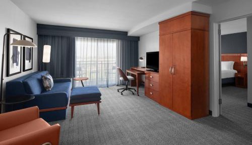 Extended King Suite, 1 Bedroom Hospitality Suite