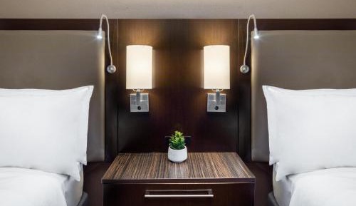 Queen Room with Two Queen Beds - Mobility Access Tub/Non-Smoking