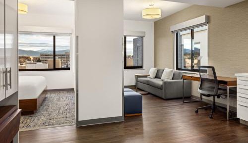 One Bedroom Suite, 1 Bedroom Suite, 1 King, Sofa bed