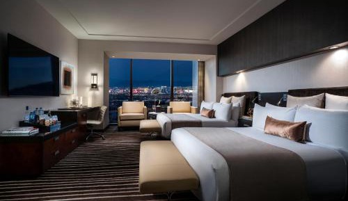 Signature Suite - 2 Queen Beds