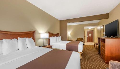 Queen Suite with Two Queen Beds and Sofa Bed