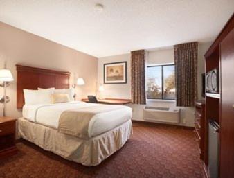 1 Full Size Bed, Mobility Accessible Room, Non-Smoking