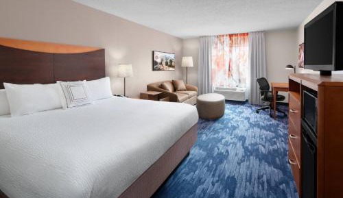 Larger King Room with Sofa Bed