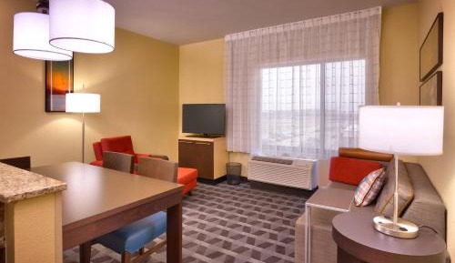 Two-Bedroom King Suite