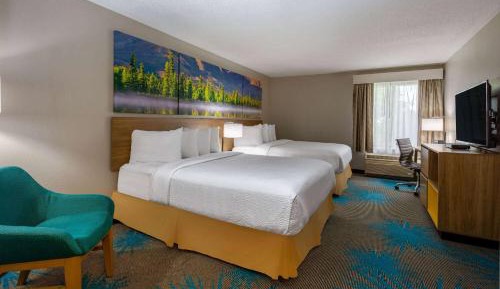 Queen Room with Two Queen Beds - Non-Smoking