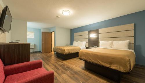Queen Room with Two Queen Beds - Non-Smoking