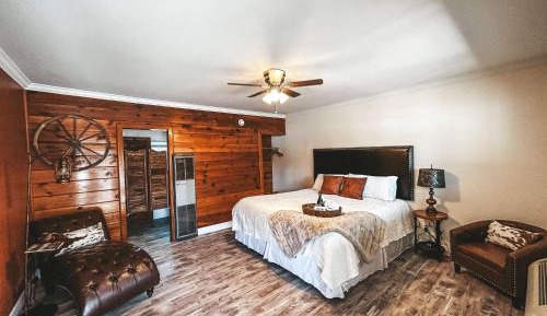 Standard King Room