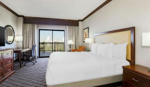 King Room with Balcony