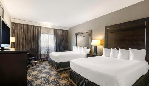 Queen Room with Two Queen Beds - Non-Smoking