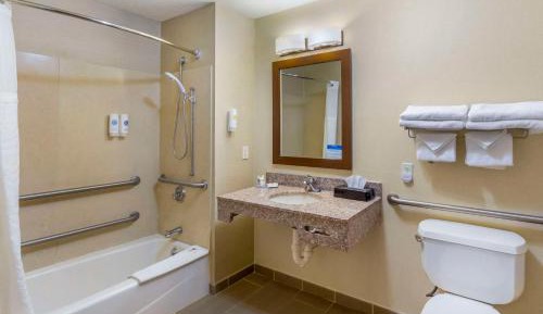 Queen Room - Disability Access/Non-Smoking