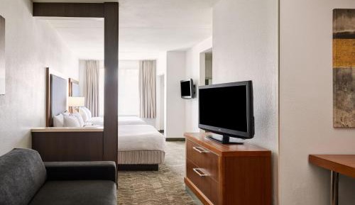 Queen Suite with Two Queen Beds and Trundle Sofa - Hearing Accessible