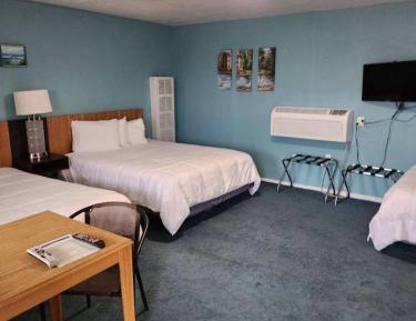Triple Room with Bathroom