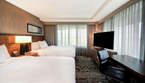 Corner Suite with Two Queen Beds