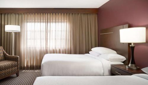 Two-Bedroom Suite with One King And Two Double Beds - Non-Smoking