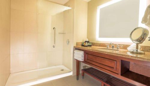 Queen Room with Two Queen Beds with Pool View and Patio