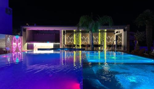 King Room with Pool View