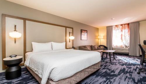 King Room with Sofa Bed