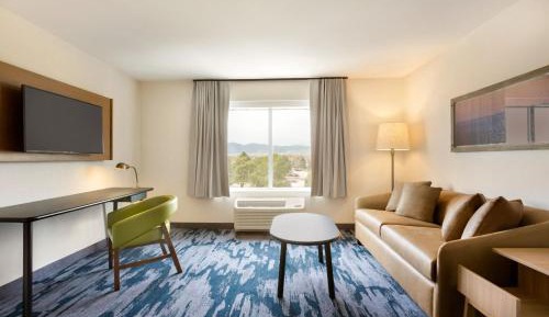 Queen Room with Two Queen Beds, Bathtub and Sofa Bed - Mobility Access