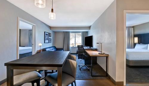 Two-Bedroom Suite