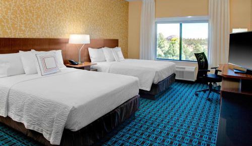 Queen Room with Two Queen Beds - Hearing Accessible