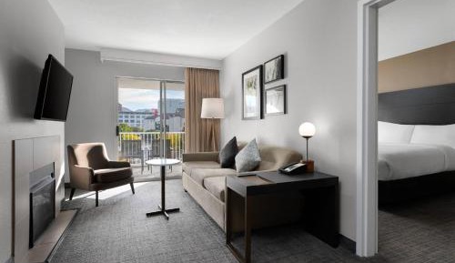 One-Bedroom Suite