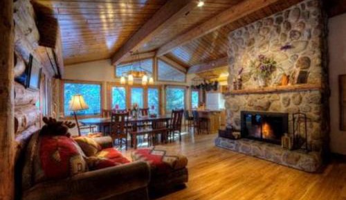 Three-Bedroom Vacation Home 