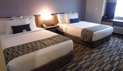 Queen Room with Two Queen Beds - Non-Smoking