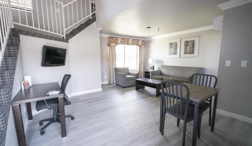 Extended Stay Crown Loft