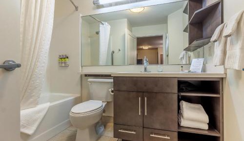 One-Bedroom Suite