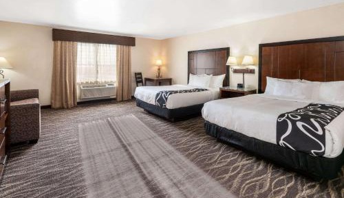 Deluxe Queen Room with Two Queen Beds