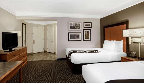 Deluxe Double Room with Two Double Beds