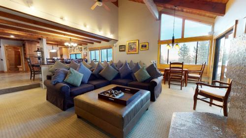 Five-Bedroom Apartment