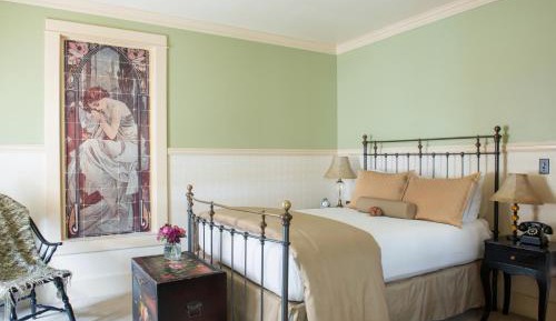Queen Room