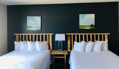 Deluxe Queen Room with Two Queen Beds