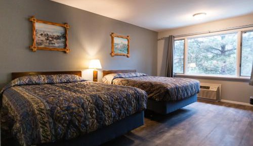 Deluxe Queen Room