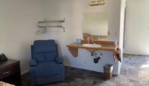 Queen Room - Disability Access