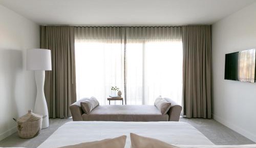 One Bedroom Suite 