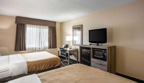 Queen Room with Two Queen Beds - Non-Smoking